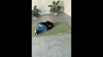 免费国产踩踏视频网站,暗流涌动的网络黑洞